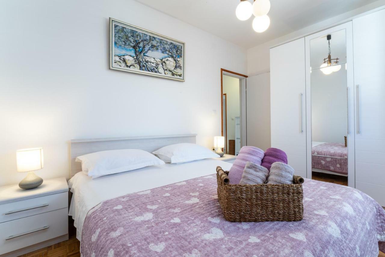 Sunny House Apartment กอร์จูลา ภายนอก รูปภาพ