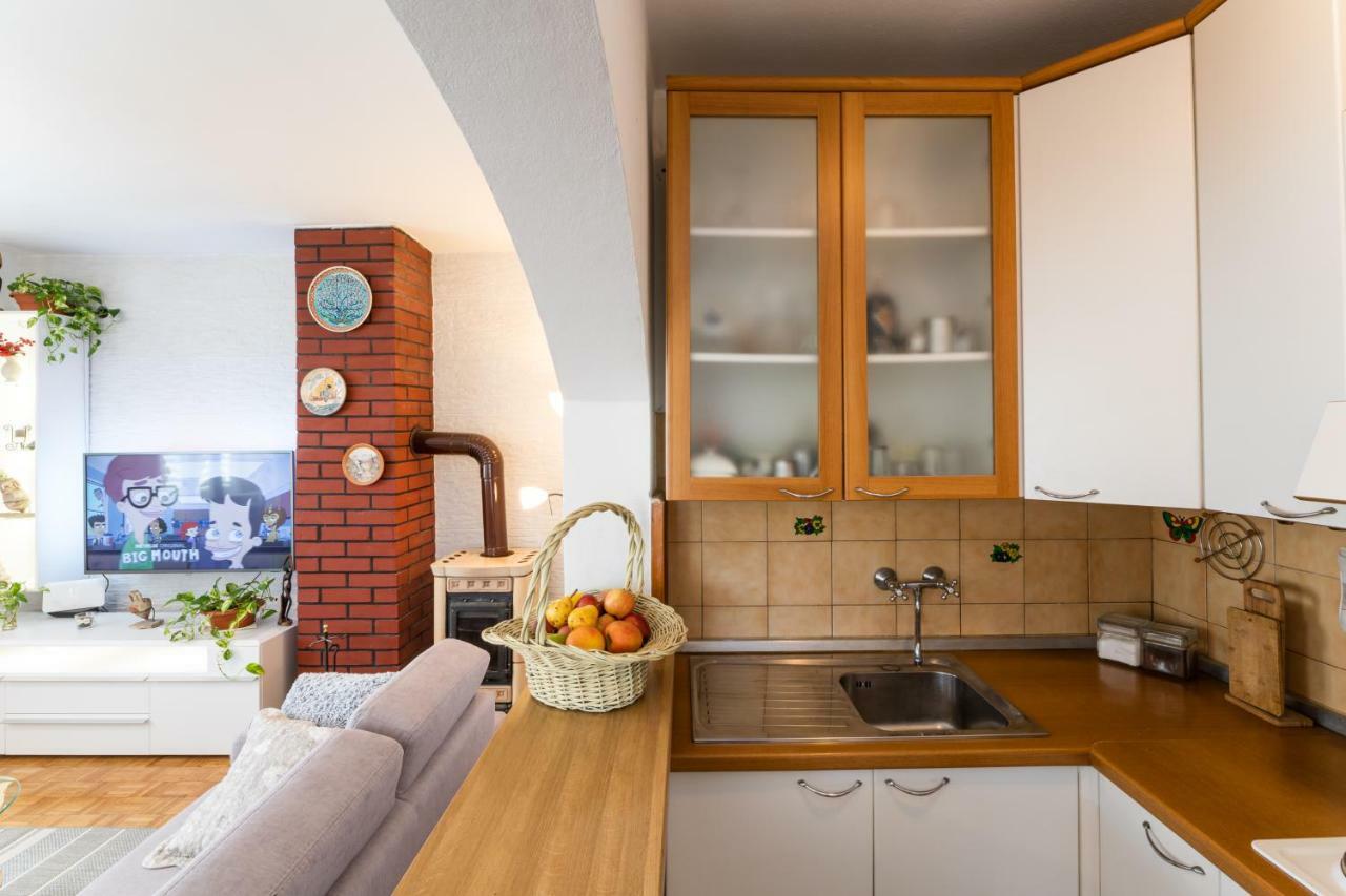 Sunny House Apartment กอร์จูลา ภายนอก รูปภาพ